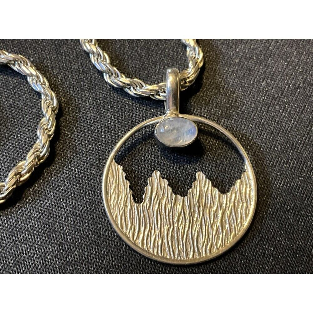 925 Sterling Silver Mountain Scene with 18in Rope Chain